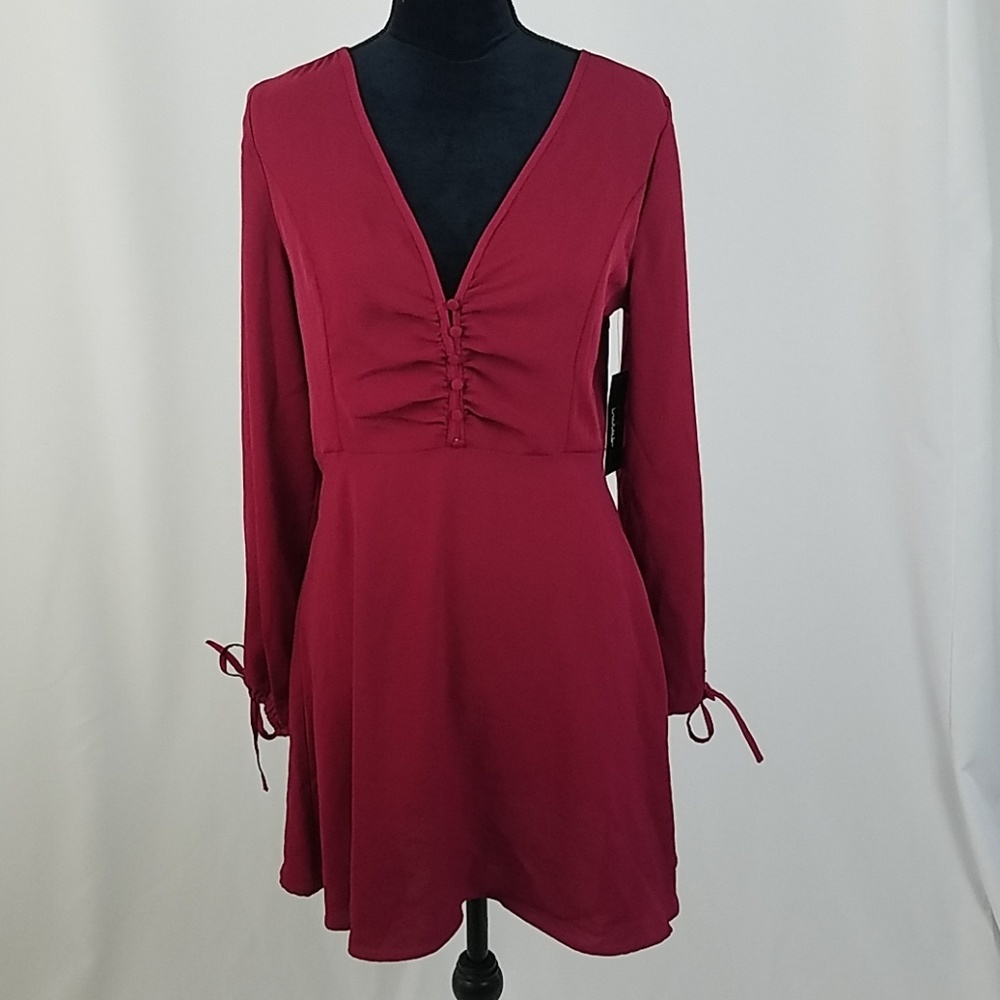 Lulus women M burgundy shift dress